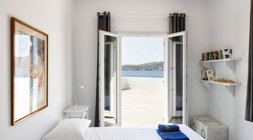 Photo of Crescent Moon View