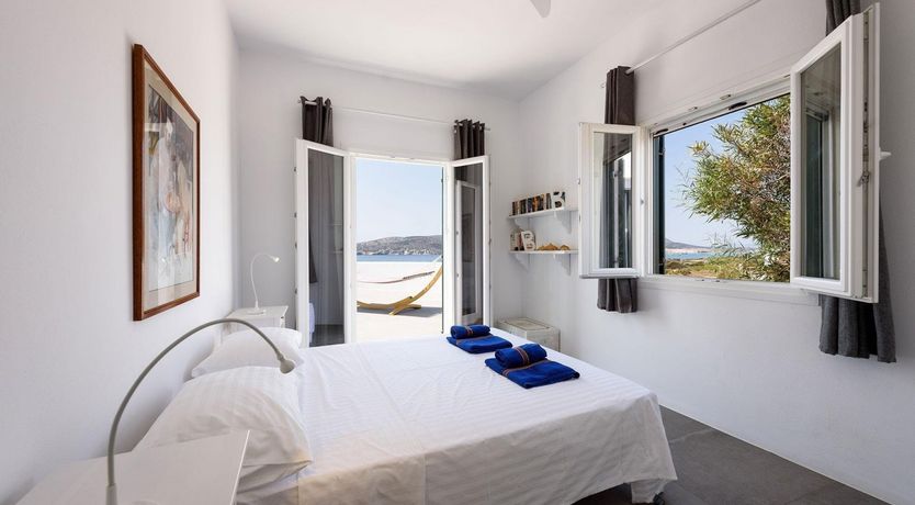 Photo of Crescent Moon View