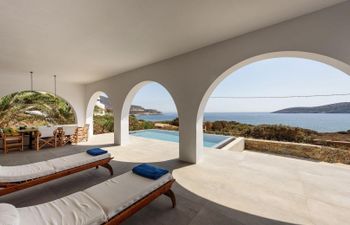 Crescent Moon View Villa