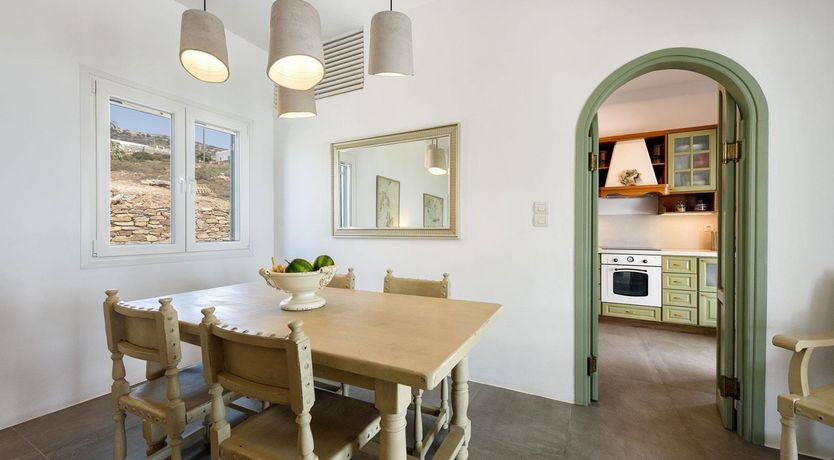 Photo of Crescent Moon View