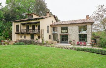 The Gilded Rosco Villa