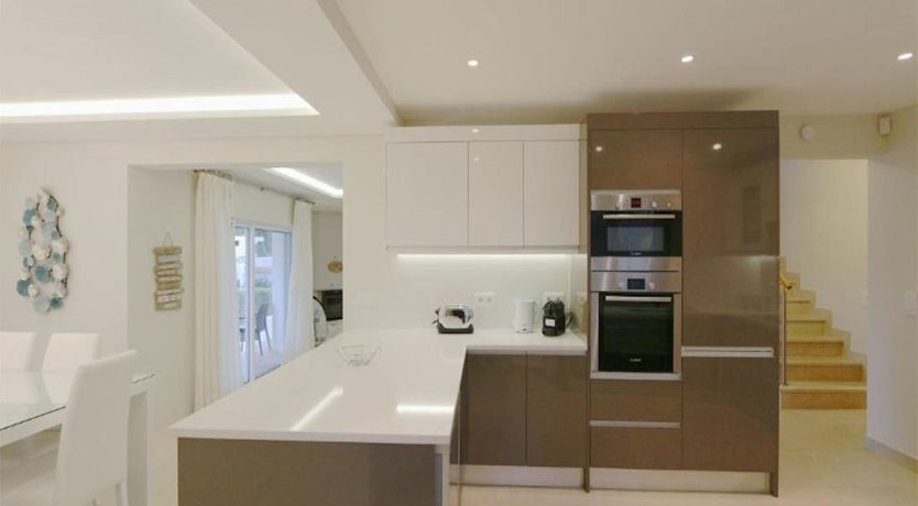 Photo of Let the Sun Shine