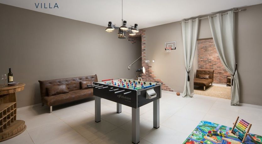 Photo of Sun on the Hills