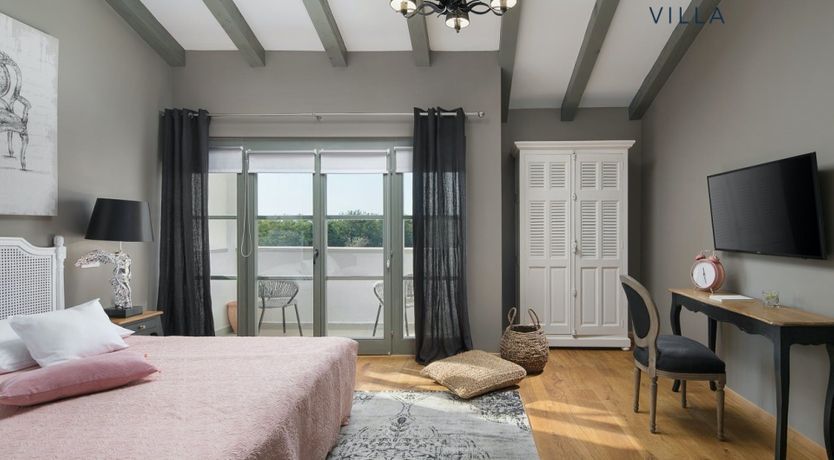 Photo of Sun on the Hills