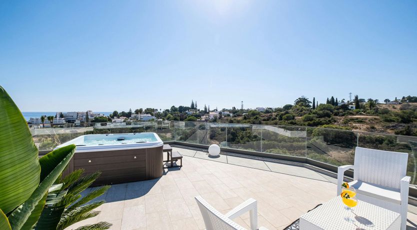 Photo of The Green Horizon