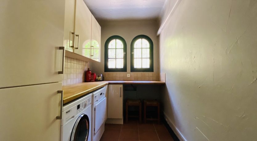 Photo of Carignan Charm