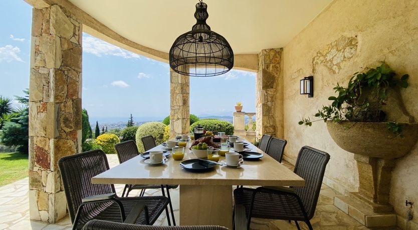 Photo of Carignan Charm