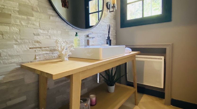 Photo of Carignan Charm