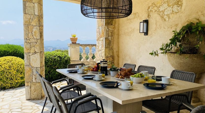 Photo of Carignan Charm