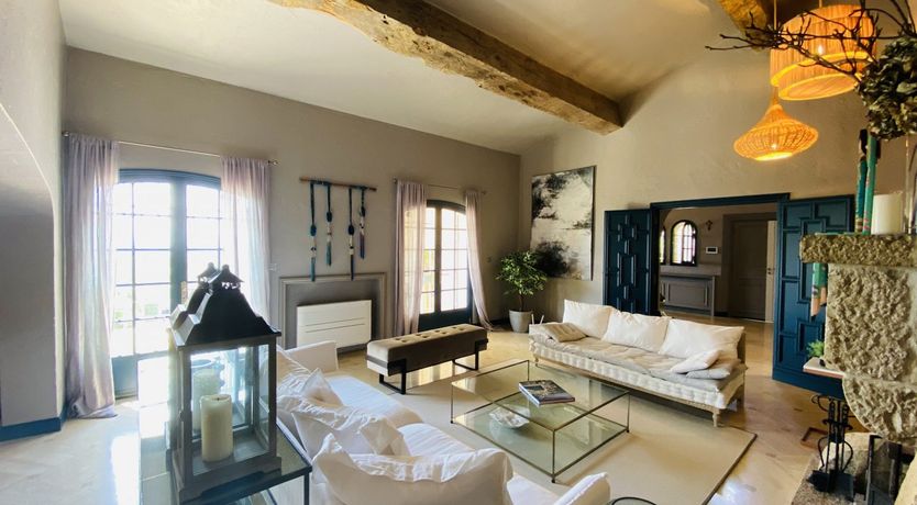 Photo of Carignan Charm