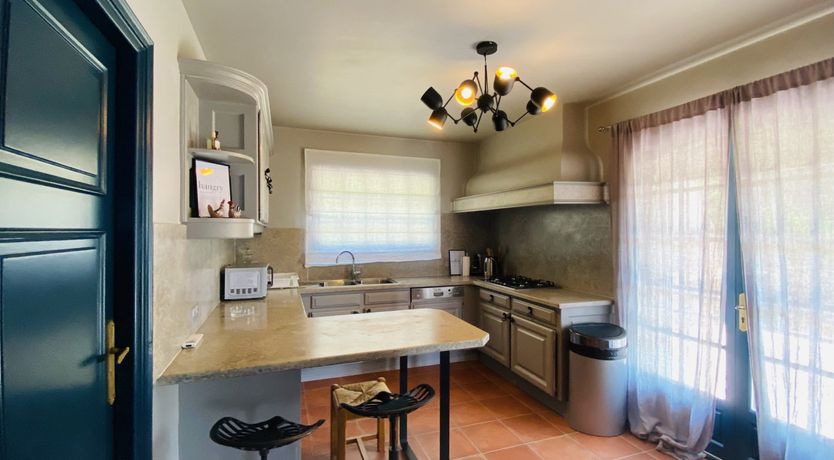 Photo of Carignan Charm