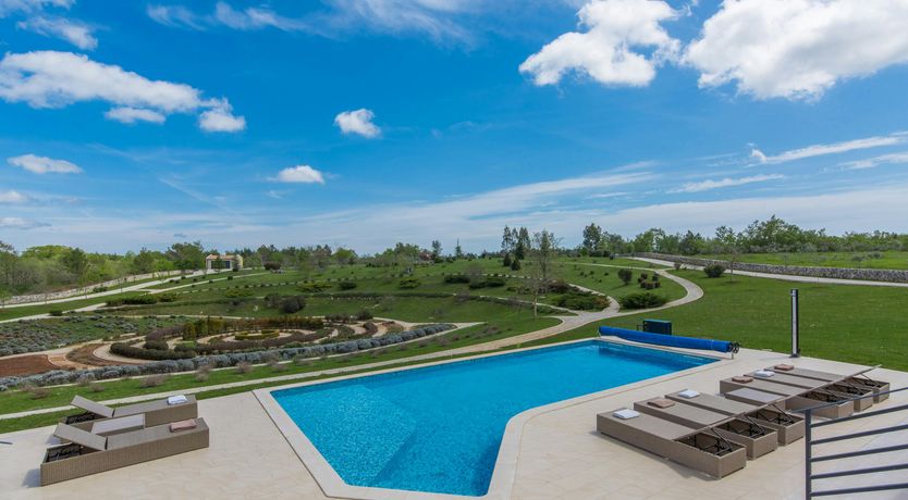 Photo of Picturesque Outlook