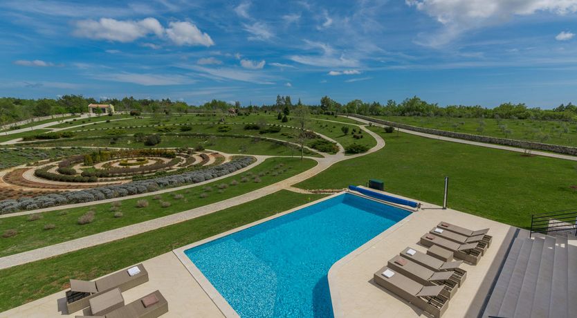 Photo of Picturesque Outlook