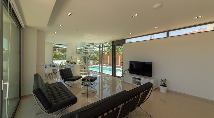 Photo of Light Reflections