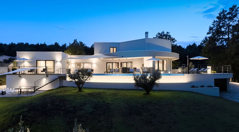 Photo of The Bluegrove