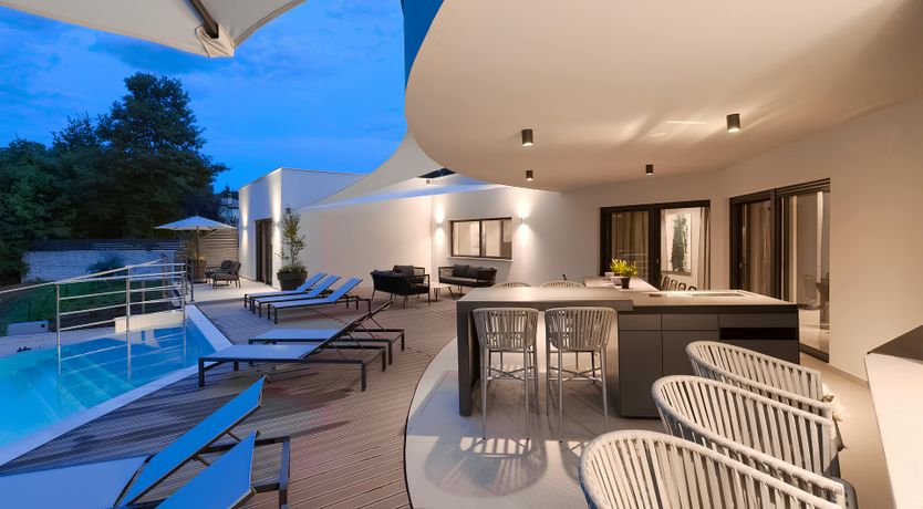 Photo of The Bluegrove