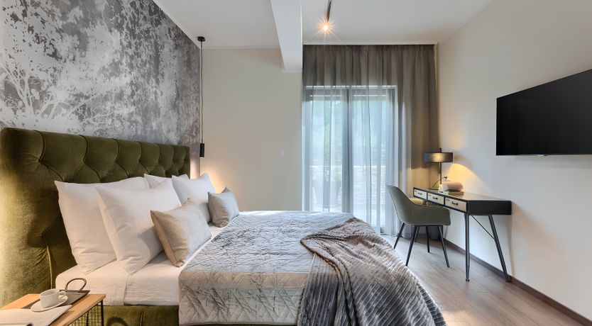 Photo of The Bluegrove