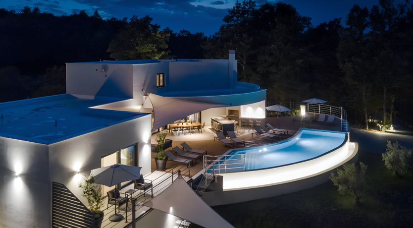 Photo of The Bluegrove