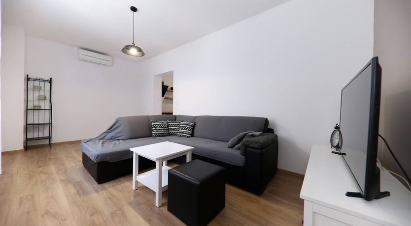 Photo of Borik Bound