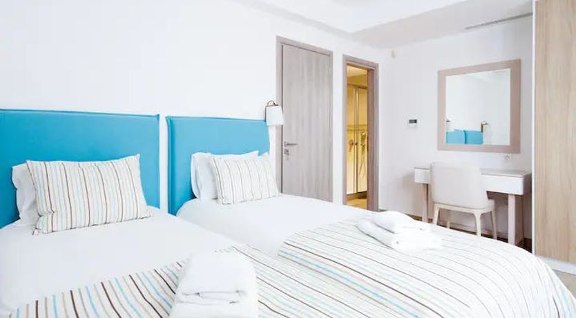 Photo of The Contemporary Admiral