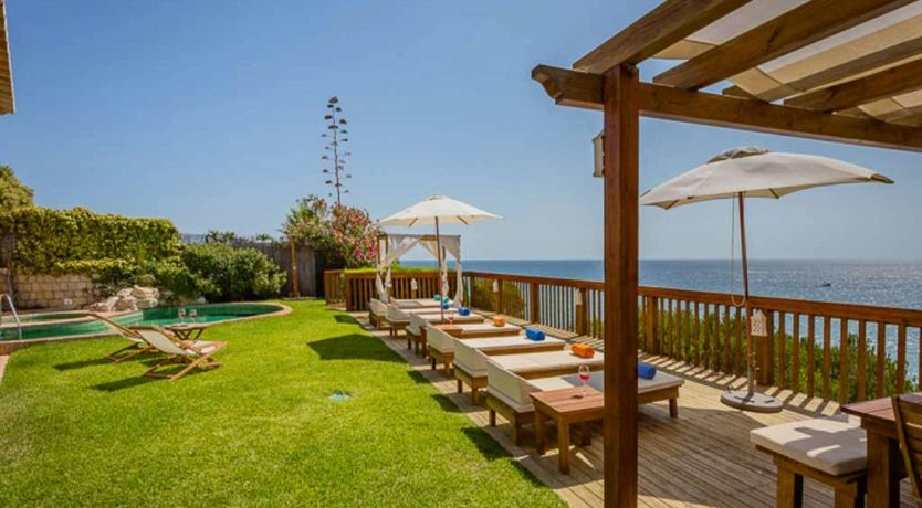 Photo of The Sun & The Ocean