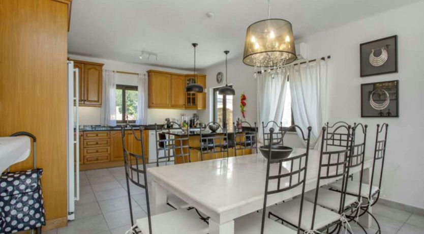 Photo of The Sun & The Ocean