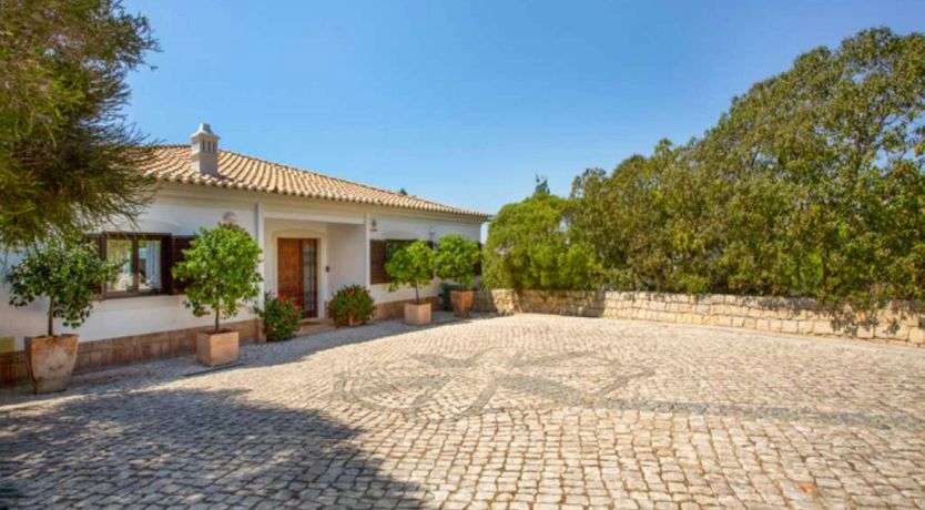 Photo of The Sun & The Ocean