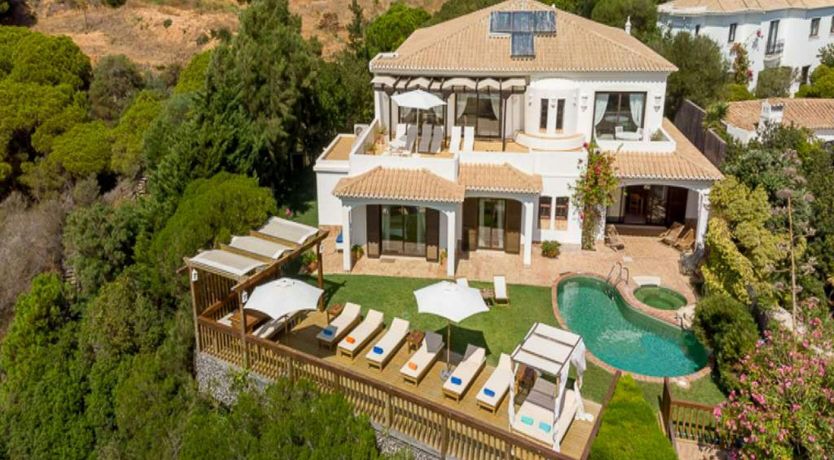 Photo of The Sun & The Ocean