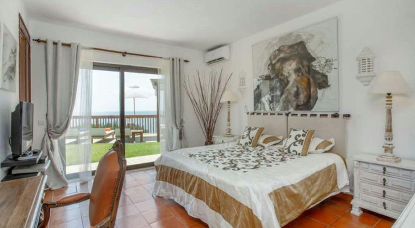 Photo of The Sun & The Ocean