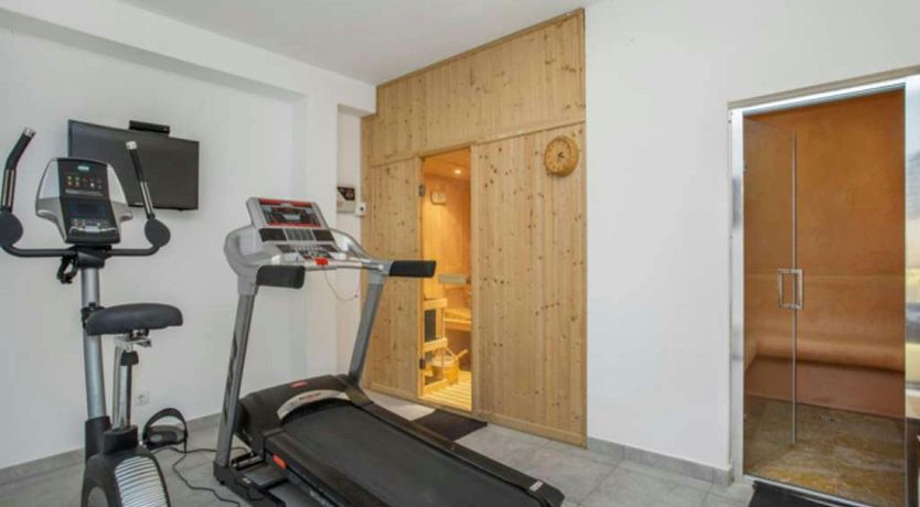 Photo of The Sun & The Ocean