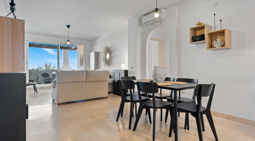 Photo of Sunshine & Vines