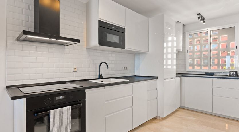 Photo of Sunshine & Vines