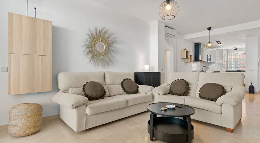 Photo of Sunshine & Vines