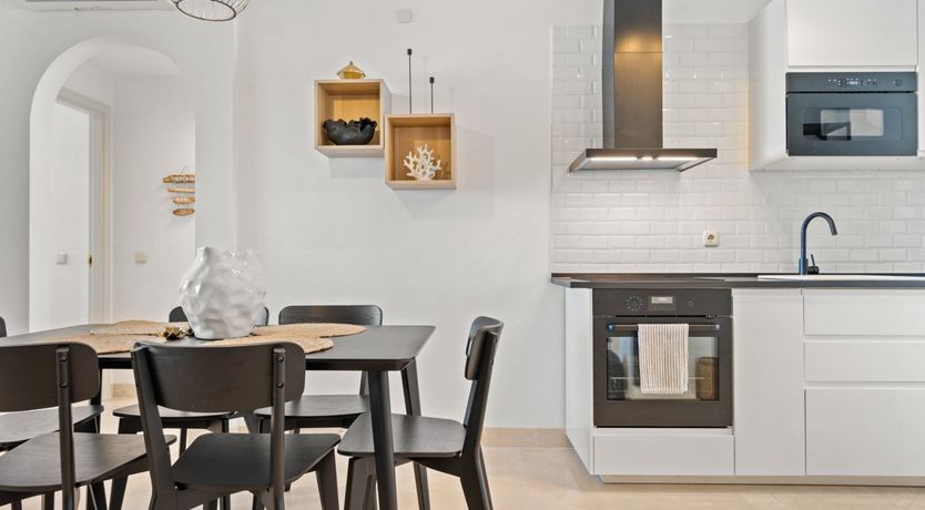 Photo of Sunshine & Vines