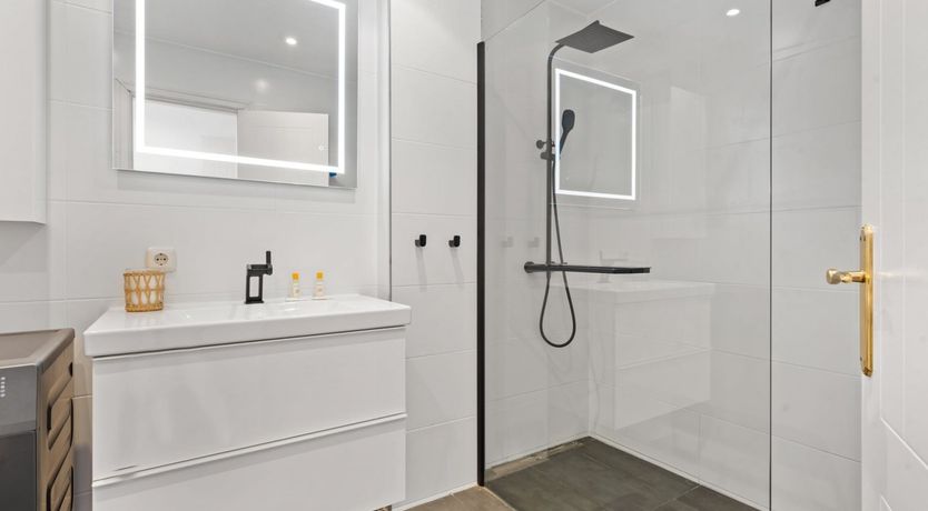 Photo of Sunshine & Vines