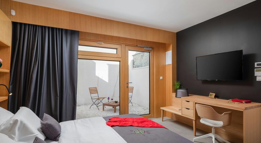 Photo of The Moon & the Love