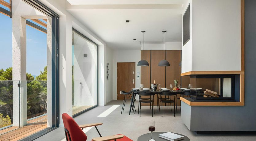 Photo of The Moon & the Love