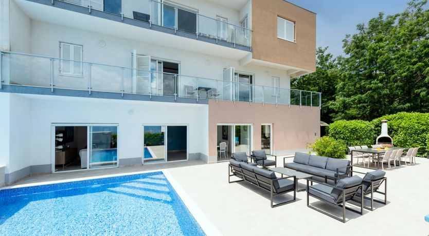 Photo of A Sea of Glass