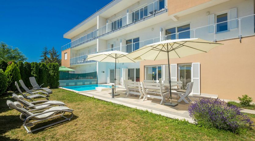 Photo of A Sea of Glass