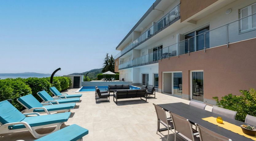 Photo of A Sea of Glass