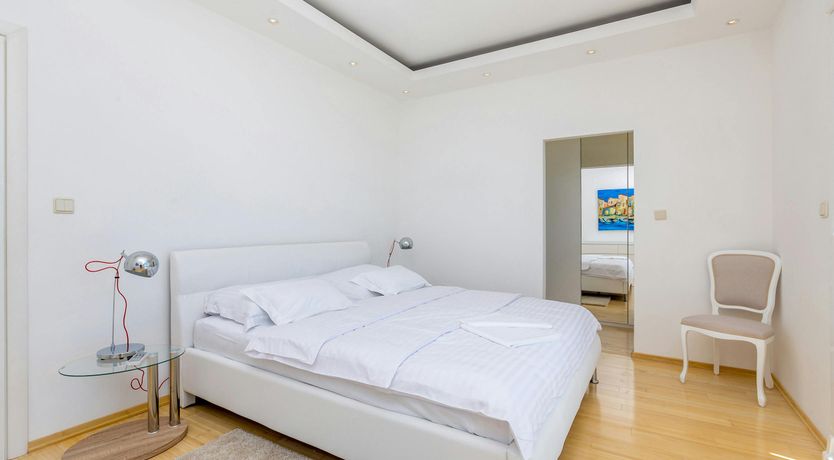 Photo of A Sea of Glass