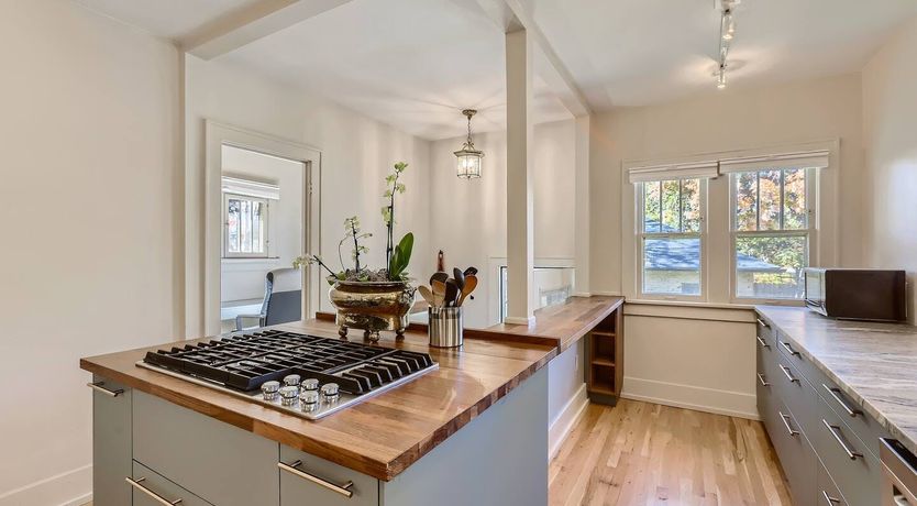 Photo of The Denver Queen