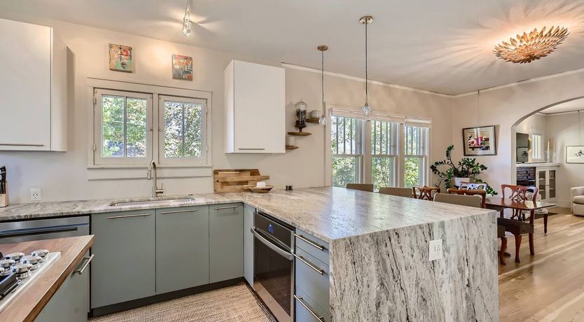 Photo of The Denver Queen