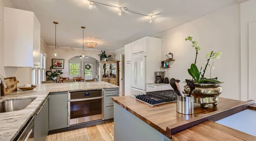 Photo of The Denver Queen