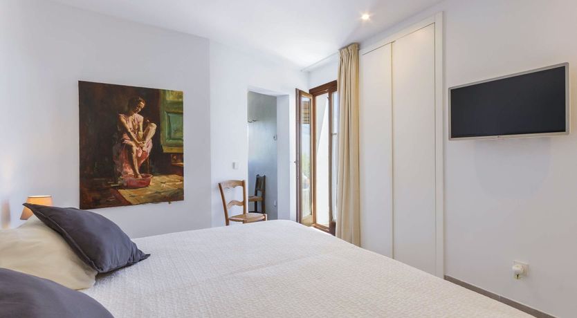 Photo of Terracotta Earth