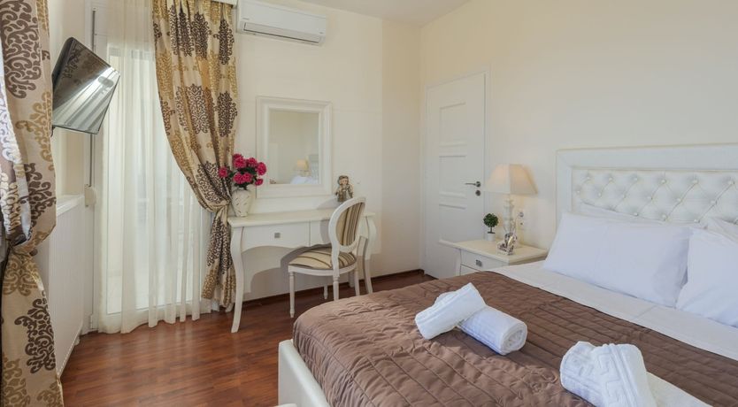 Photo of The Crystal Melody