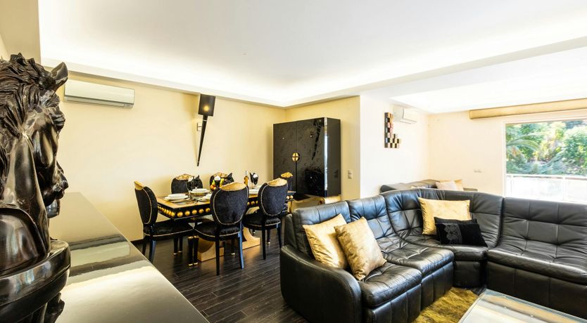 Photo of The Sun-Kissed Pearl