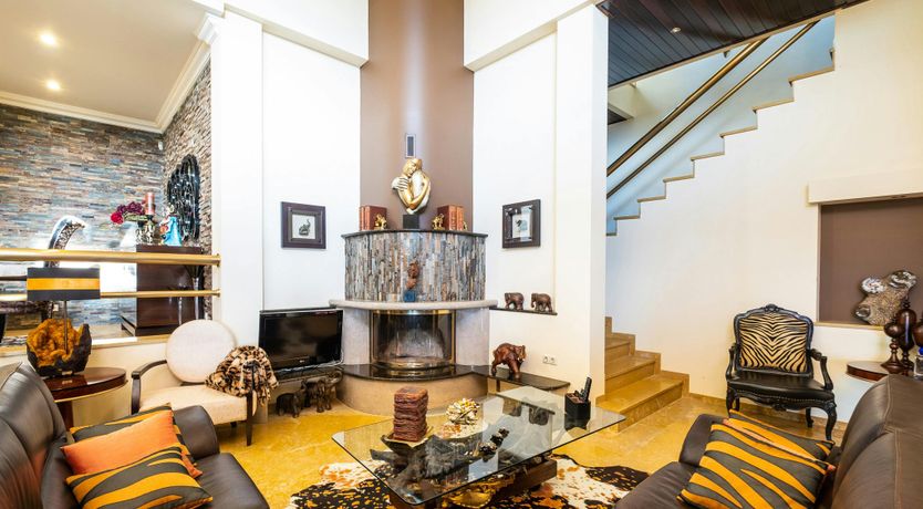 Photo of The Sun-Kissed Pearl