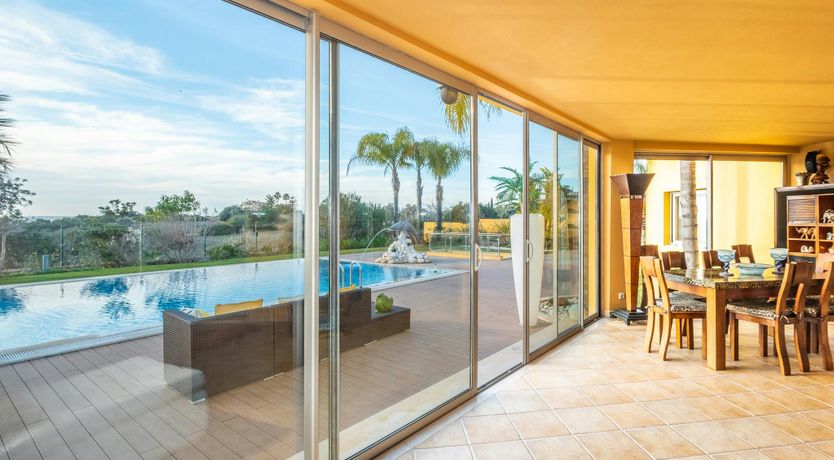 Photo of The Sun-Kissed Pearl