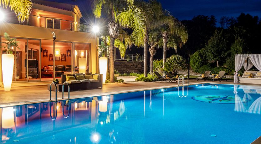 Photo of The Sun-Kissed Pearl